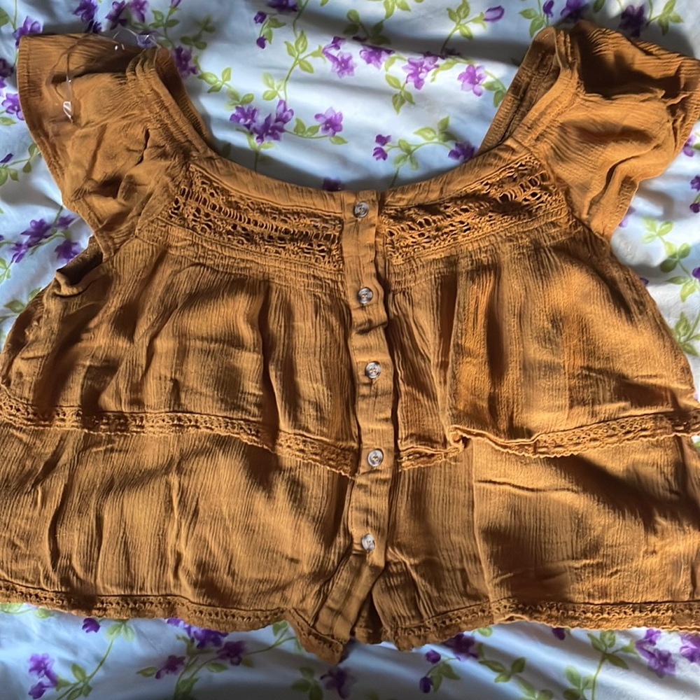 Arizona frilly shirt